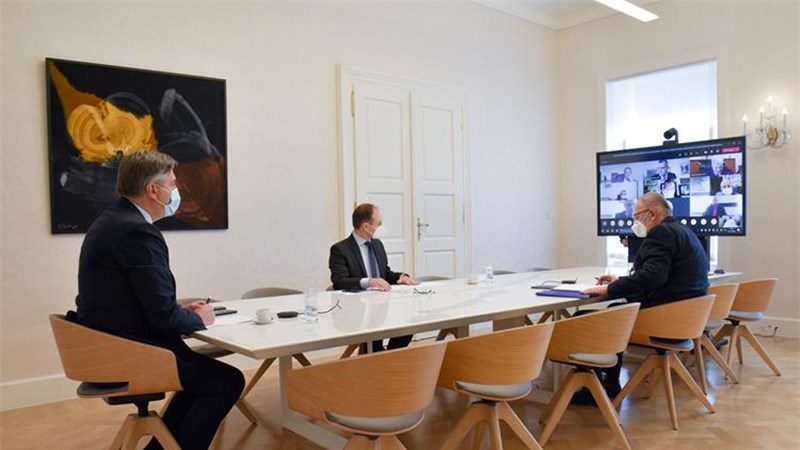 Oštrije mjere protiv koronavirusa do kraja tjedna, važit će do Božića